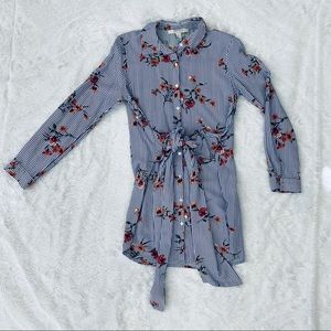 🎉🎉 2/$30 🎉🎉 Forever 21 mini dress.